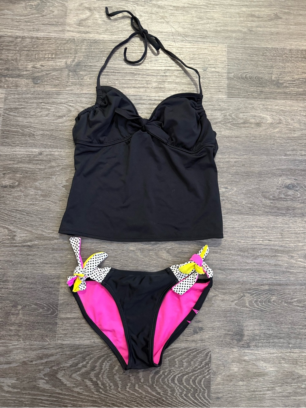 Y2K Black & Hot Pink Tankini Set with Tie-Accent Bikini Bottoms